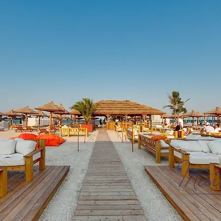 Happy Fish Mamaia *